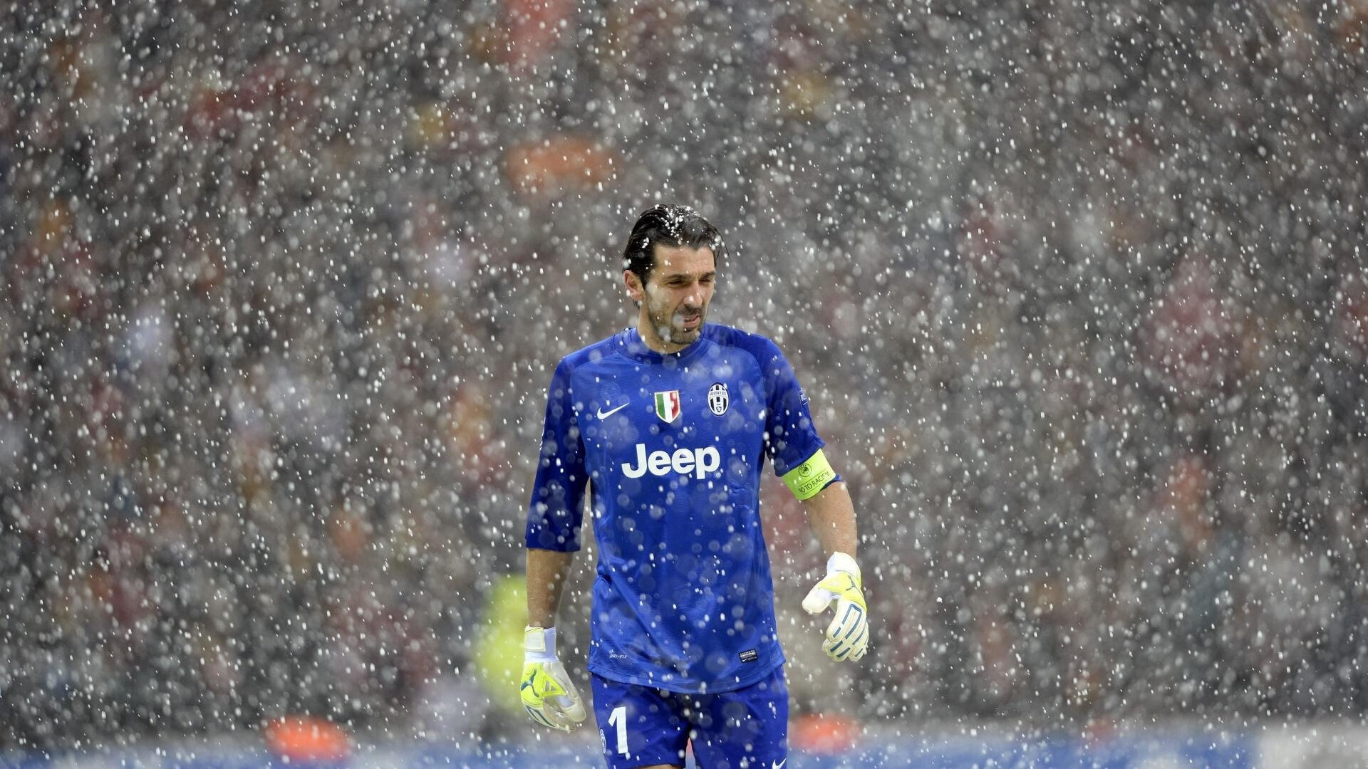 意甲激烈对抗，教练讲比赛策略，意甲球队主教练介绍