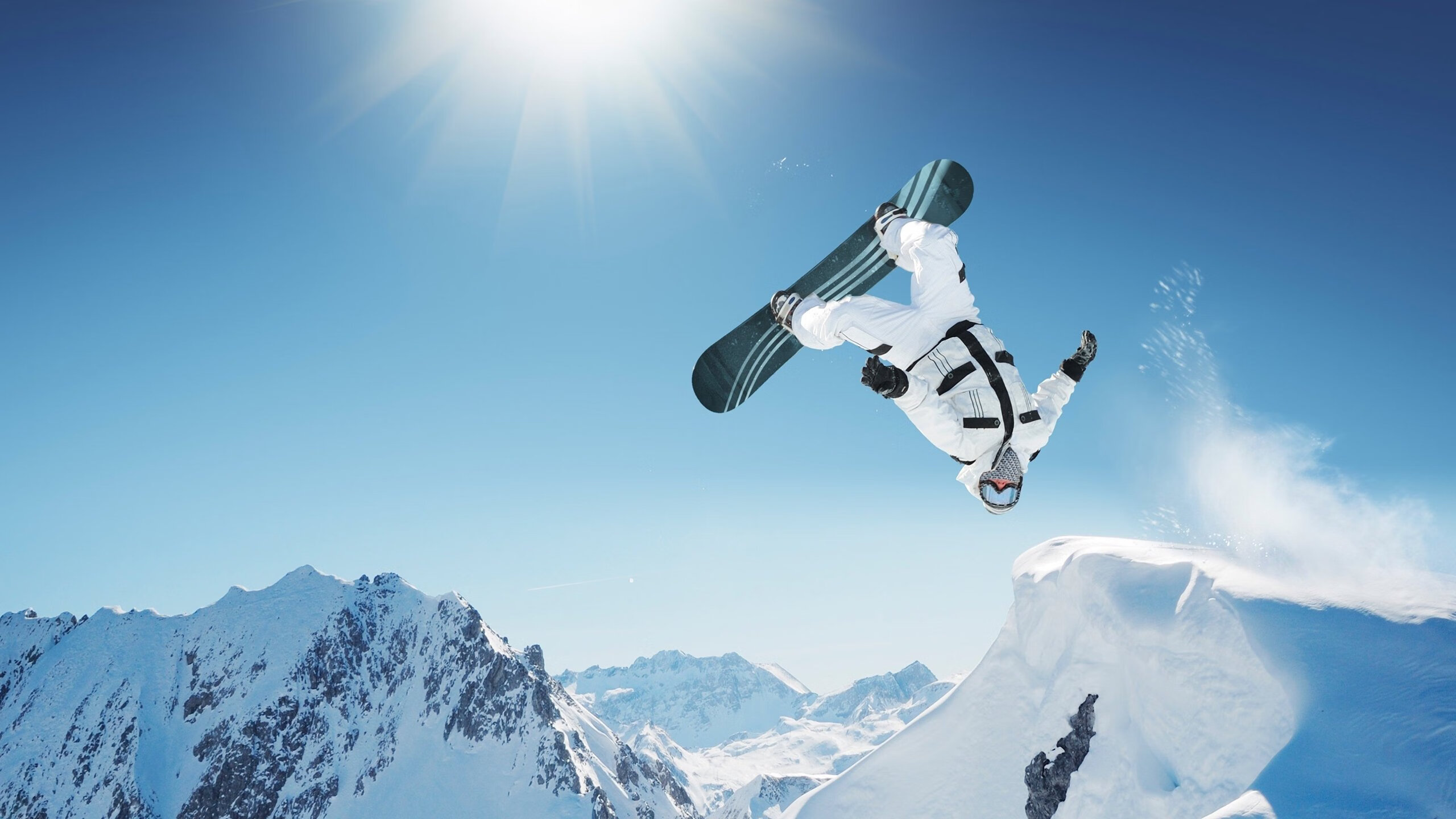 青少年“跑动未来”公益跑在深圳燃情开启,倡导健康生活,深圳青少年跑步训练营